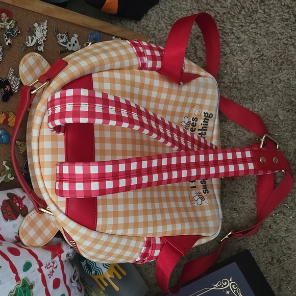 Winnie the pooh picnic Loungefly bag - Picture 2 of 3